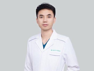 严登俊